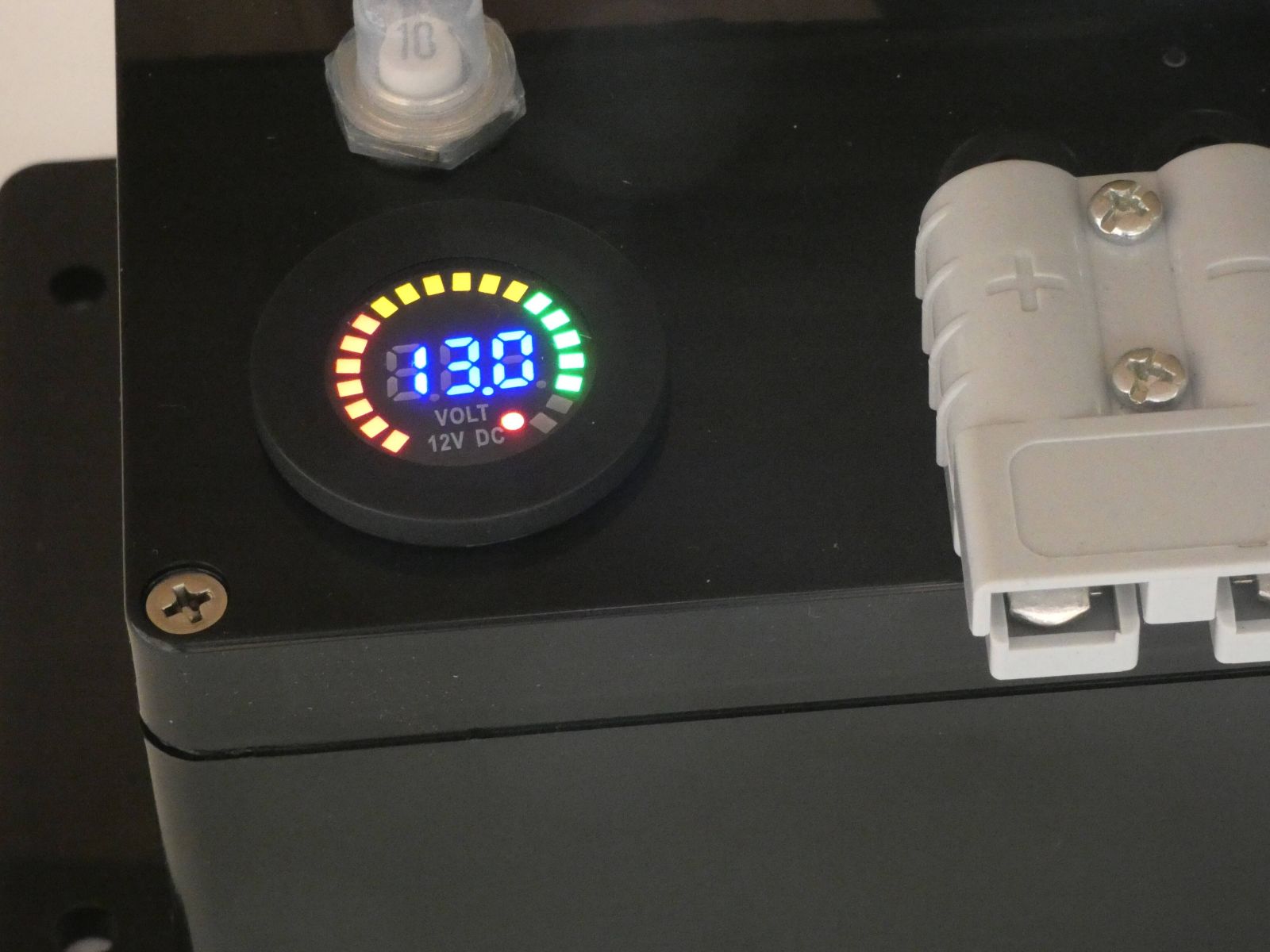 12 Volt Control Box Power Distribution Compact Offroad Dual battery compatible 4WD